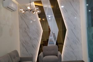 dekorasi kaca BRI Life Kota Malang